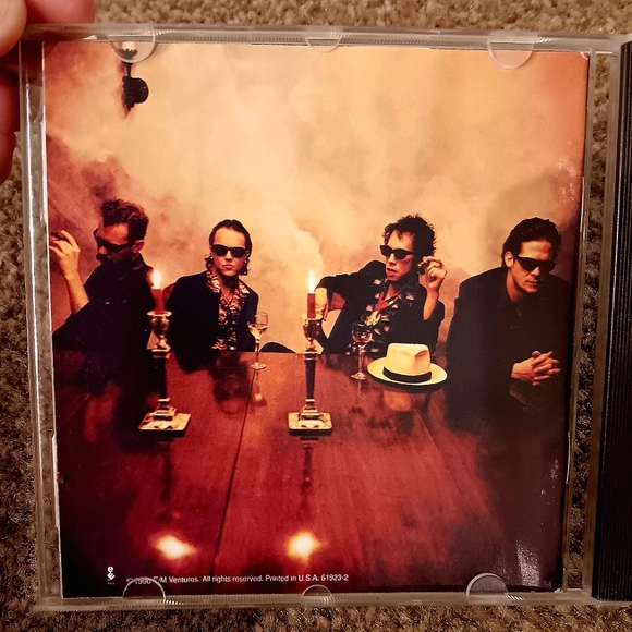 Metallica Load Compact Disk Pre-owned - Picture 4 of 9